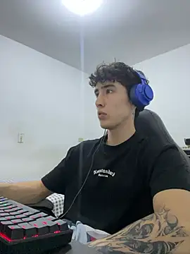 Snapshot of gojo_satoru_18 chatting on 01.12.26 gojo satoru 18 online show from 01.12.26