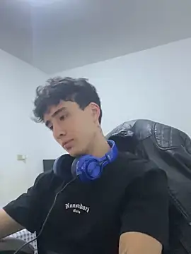 Snapshot of gojo_satoru_18 chatting on 02.03.26 gojo satoru 18 online show from 02.03.26