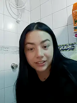 Snapshot of helena_smith chatting on 03.13.25 helena smith online show from 03.13.25