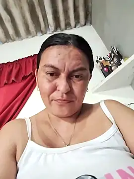 Horny-Mommy-Dirty online show from 10.17.25