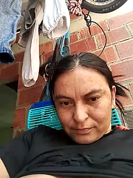 Horny-Mommy-Dirty online show from 10.29.25