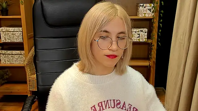 Moon13152 online show from 12.06.24