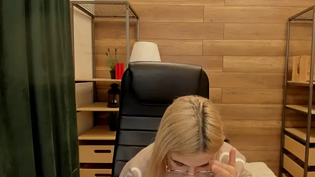 Moon13152 online show from 01.07.25