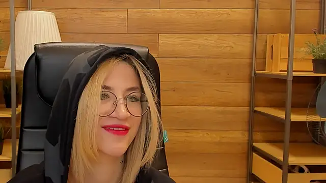 Moon13152 online show from 01.29.25