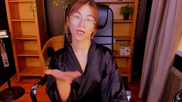 Moon13152 online show from 09.28.25