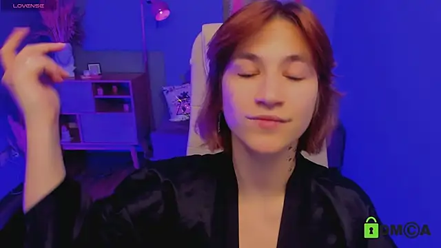 Moon13152 online show from 11.11.25