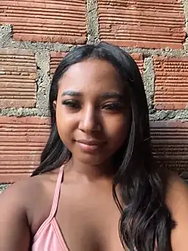 Snapshot of GabrielaLugo chatting on 01.19.25 GabrielaLugo online show from 01.19.25