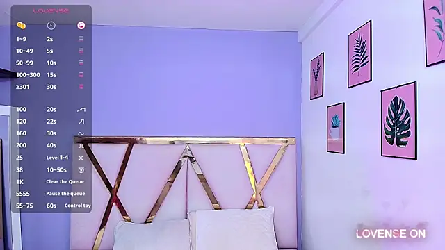 Beautifulskinny18 online show from 12.16.24