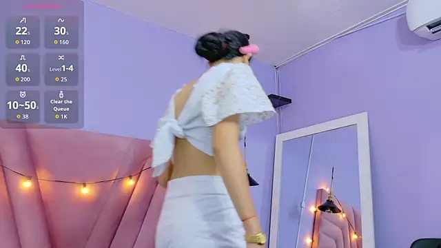 Beautifulskinny18 online show from 10.08.25