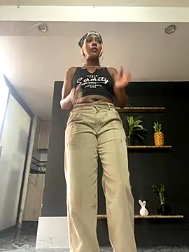 TIFFANYYSTAR online show from 09.30.25