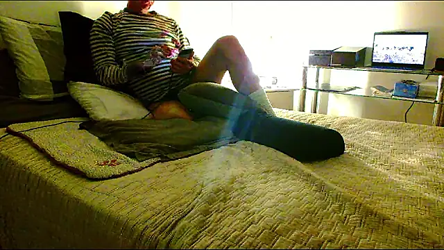 ImYourXtoy online show from 01.16.26