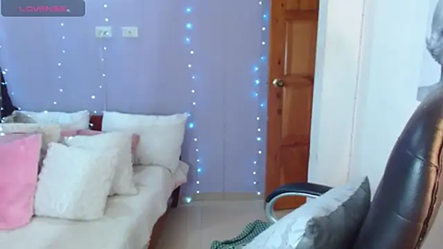 Paulina 627 online show from 11.22.25