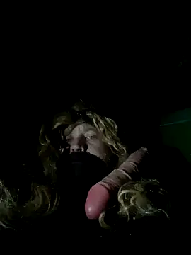 Snapshot of sexuallysubmissiveCD chatting on 10.15.25 sexuallysubmissiveCD online show from 10.15.25