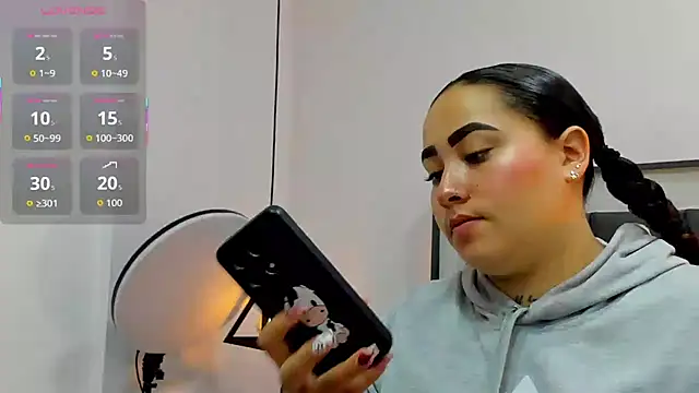 Ayla martinez online show from 10.11.25