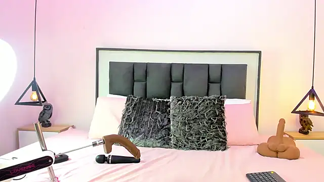 Ayla martinez online show from 10.25.25