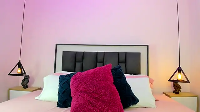 Ayla martinez online show from 10.27.25