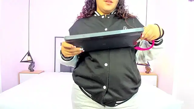 Ayla martinez online show from 10.28.25