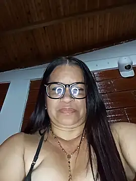 Snapshot of Sikiu_40 chatting on 02.05.25 Sikiu 40 online show from 02.05.25