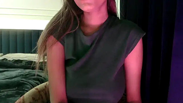 Snapshot of chhui_mui chatting on 03.12.26 chhui mui online show from 03.12.26