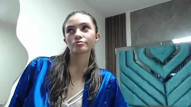 ValeryLargo online show from 01.04.25