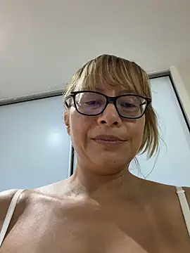 Snapshot of JessicaMuse chatting on 05.30.26 JessicaMuse online show from 05.30.26