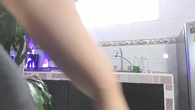 Emma-evans online show from 03.03.25