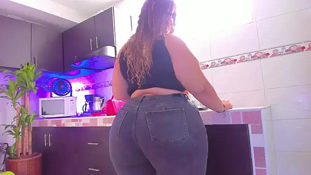 Emma-evans online show from 07.19.26