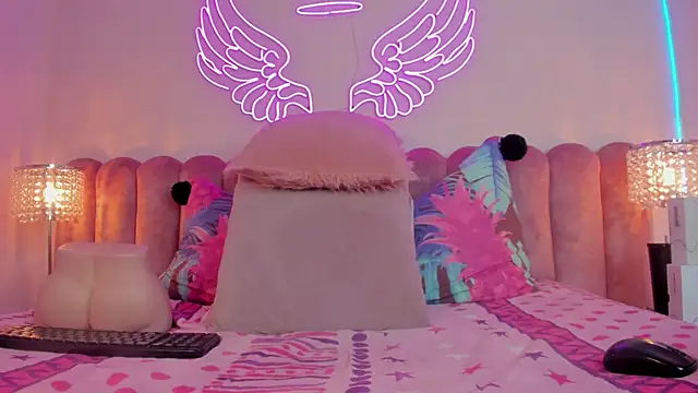  scarletmoore online show from 03.03.25