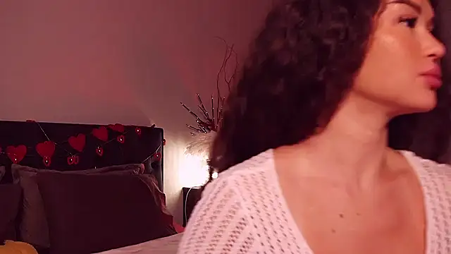 Snapshot of Denise_Garciia chatting on 03.11.25 Denise Garciia online show from 03.11.25