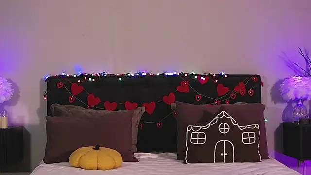 Denise Garciia online show from 02.14.26