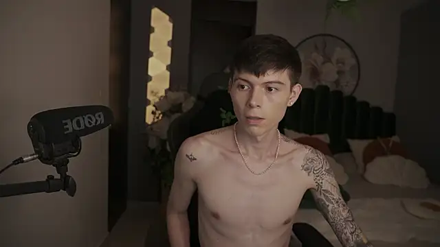 Snapshot of IsmaelRichardson chatting on 03.21.25 IsmaelRichardson online show from 03.21.25