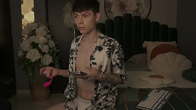 Snapshot of IsmaelRichardson chatting on 03.21.25 IsmaelRichardson online show from 03.21.25