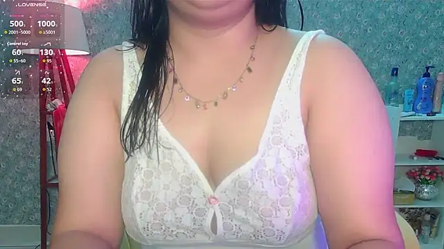 Snapshot of Kriti_02 chatting on 05.09.26 Kriti 02 online show from 05.09.26