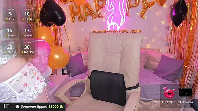 Snapshot of Kristy_bysty chatting on 10.27.25 Kristy bysty online show from 10.27.25