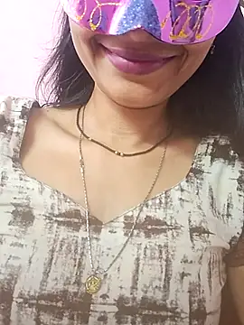 Snapshot of Nandinip2706 chatting on 06.27.26 Nandinip2706 online show from 06.27.26