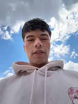 Logan smith1 online show from 10.14.25