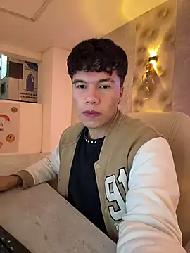 Logan smith1 online show from 10.23.25