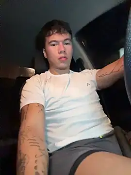 Logan smith1 online show from 04.21.26