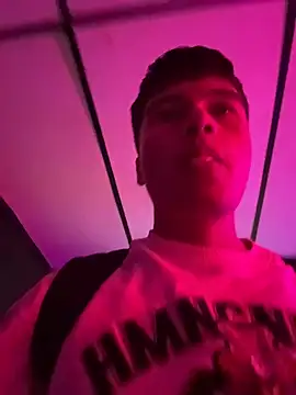 Logan smith1 online show from 04.21.26