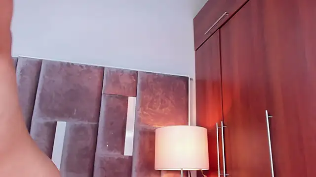 Nia Bunny online show from 03.25.26