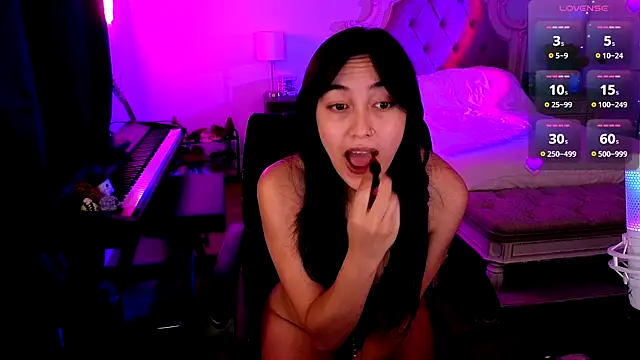Snapshot of JasmineWinters chatting on 07.12.26 JasmineWinters online show from 07.12.26