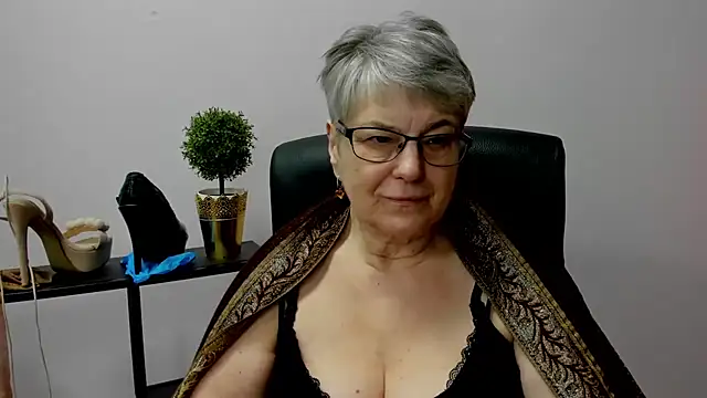 IrisDream online show from 02.17.25