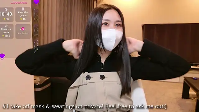 Snapshot of -satomi-jp chatting on 03.02.25 -satomi-jp online show from 03.02.25