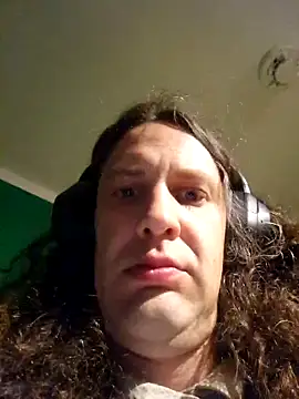 Josephine LIVE online show from 04.03.26