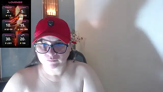 Snapshot of katty_femdom chatting on 10.16.25 katty femdom online show from 10.16.25