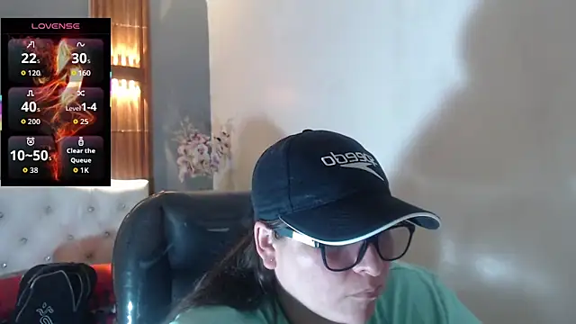 Snapshot of katty_femdom chatting on 11.04.25 katty femdom online show from 11.04.25