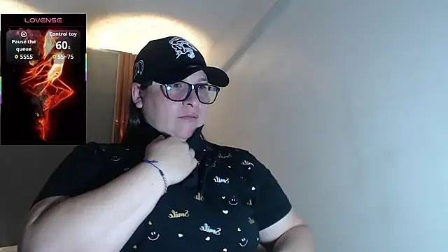 Snapshot of katty_femdom chatting on 11.08.25 katty femdom online show from 11.08.25