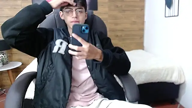 jhoellx online show from 12.17.24