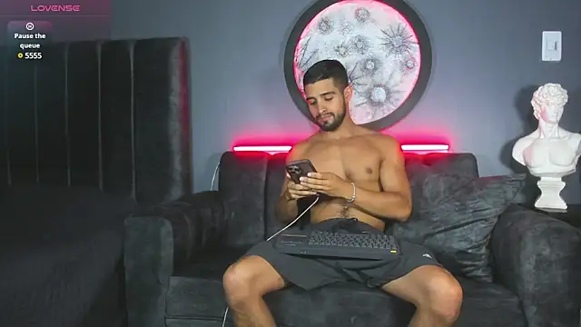 khriss brown online show from 02.06.25