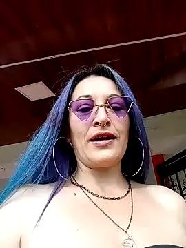 sophie banger online show from 12.31.24